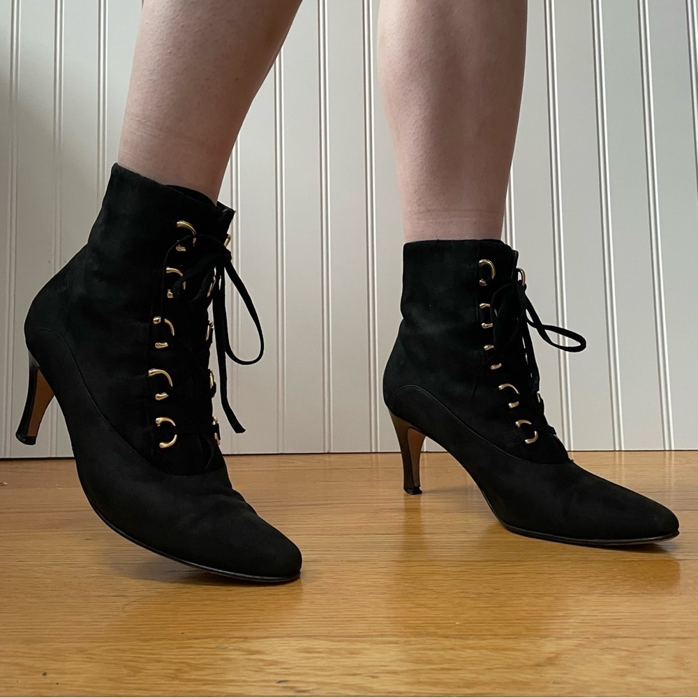 *Rare* Gucci Lace-Up Victorian/Witchy Vibe Boots in Black Suede *Italy* - Picture 3 of 16